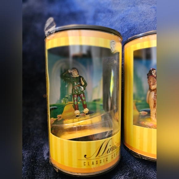 Wizard of oz mini figurines - Picture 2 of 9